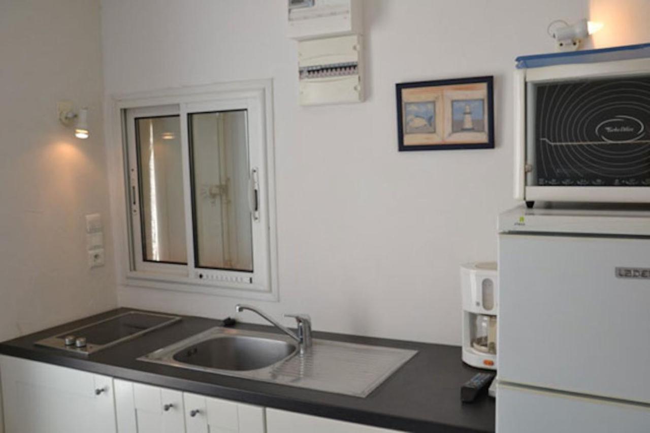 Appartements Acces Prive Plage De La Bergerie Hyères Kültér fotó
